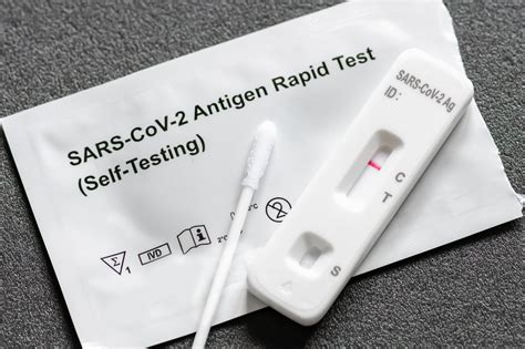 test kit covid positive|At.